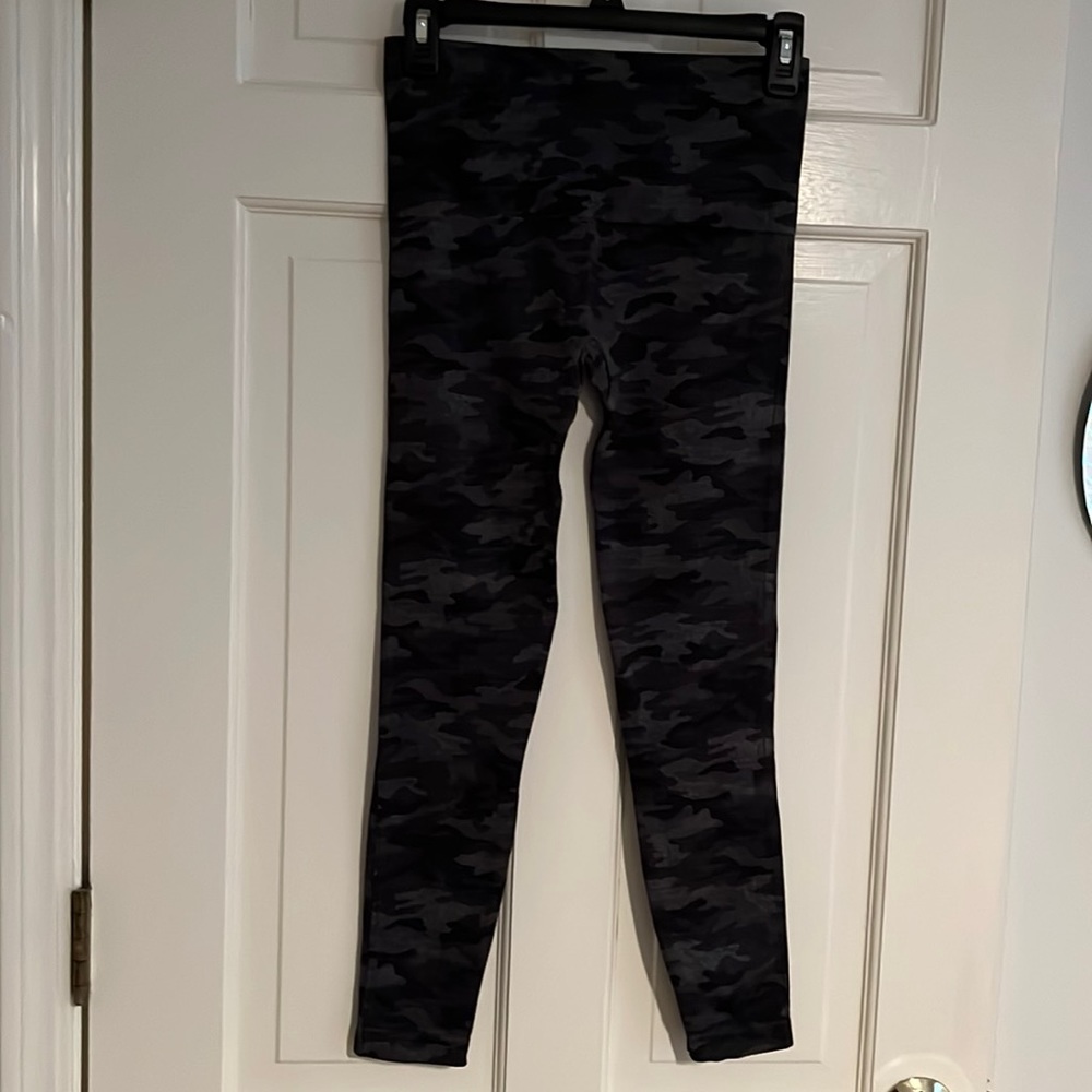 SPANX leggings sz M Never worn